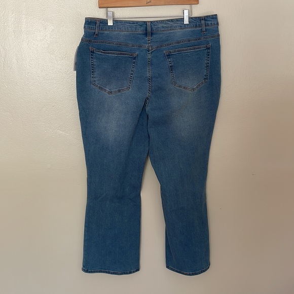 NWT Daily Thread Bootcut Jeans. Size 18W - Picture 6 of 8